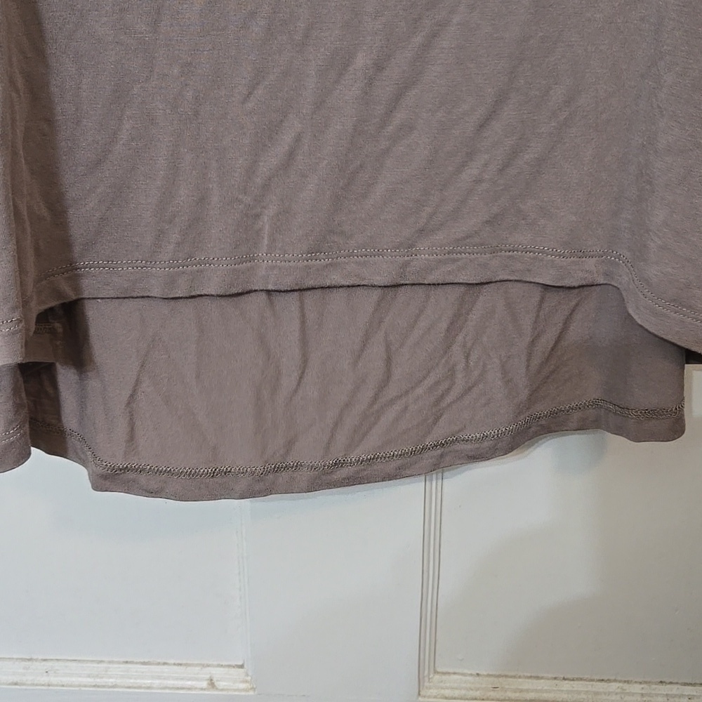 TAVI WOMENS hi LO TANK TAUPE SIZE SMALL - Picture 5 of 6